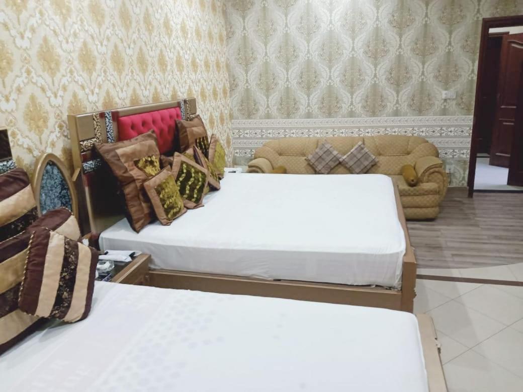 Hotel Pak Continental Multan Exterior foto