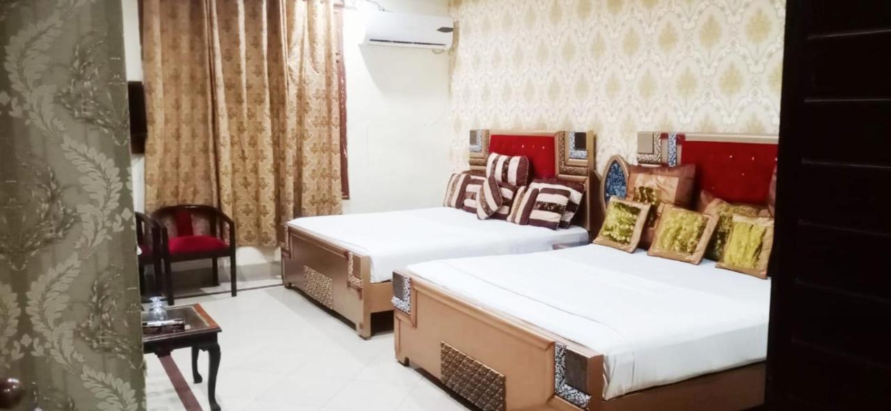 Hotel Pak Continental Multan Exterior foto