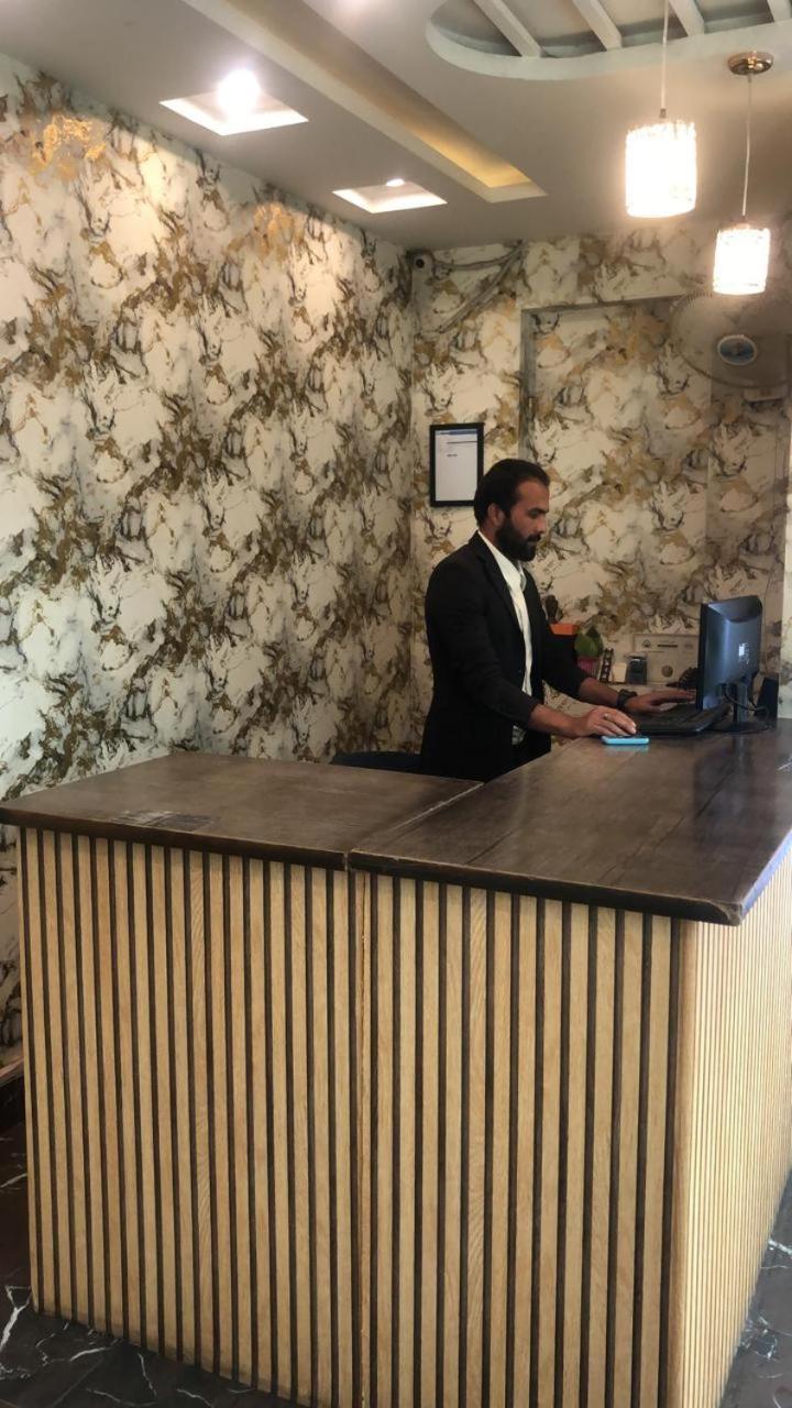 Hotel Pak Continental Multan Exterior foto